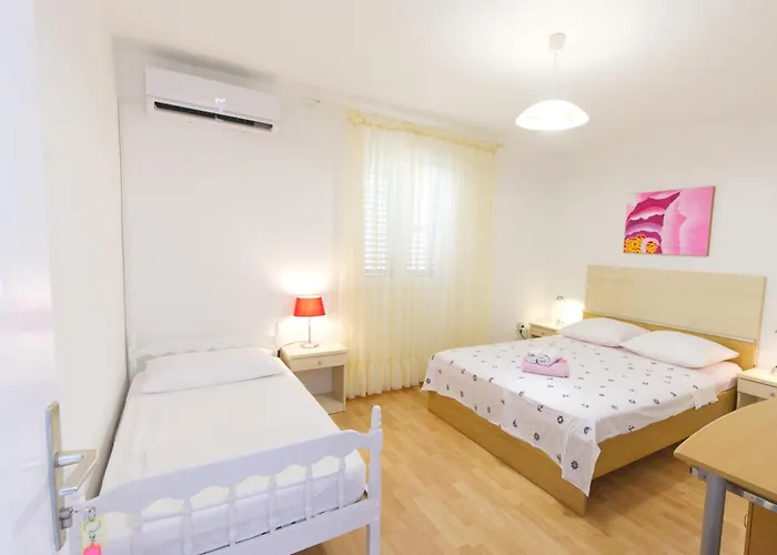 Affittacamere ꕥ Sunce, Family Choice, Panoramic View, Island Brac 3*