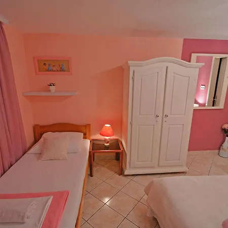 Guest house Sunce, Traveler's Choice Panoramic View, Island Brac